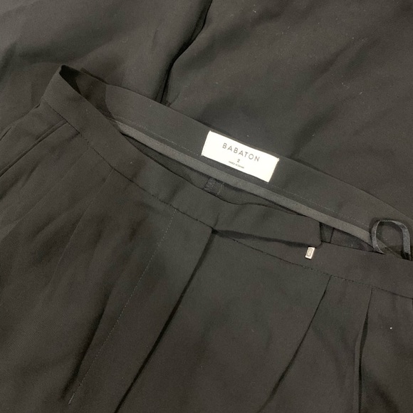Aritzia/Babaton Black Cropped Palazzo Pants - Picture 2 of 5